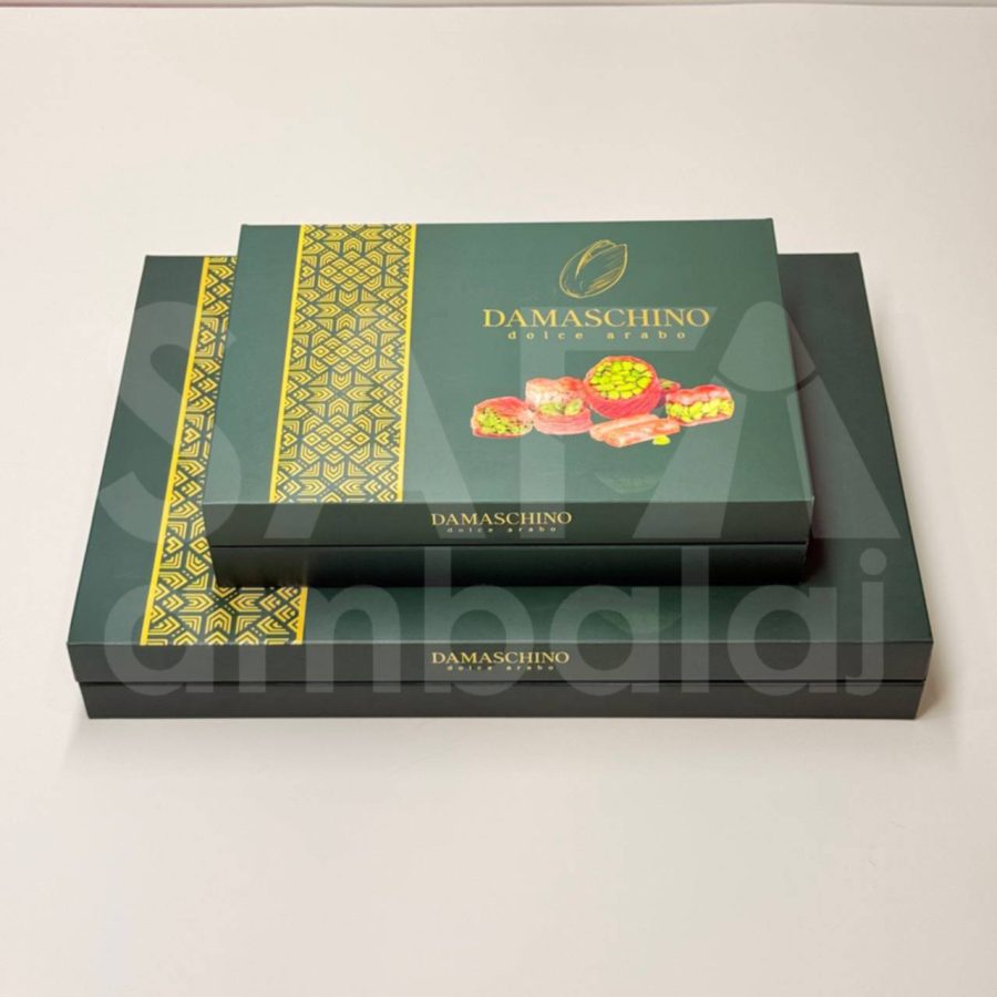 علبة بقلاوة شرقية